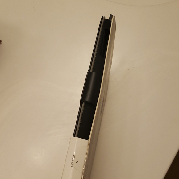 INCIPIO FOLIO CASE - Picture 7 of 11